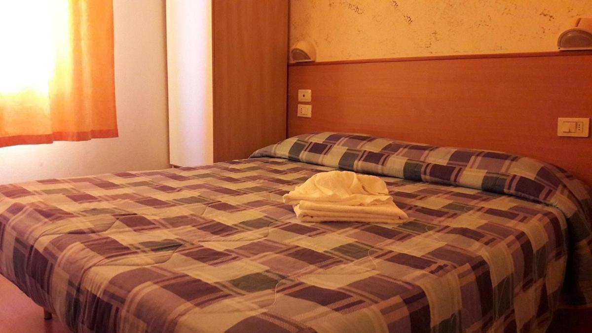 Hotel Bengasi Rimini Luaran gambar