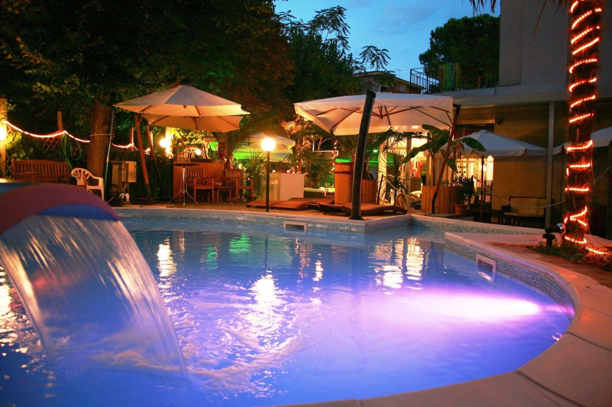 Hotel Bengasi Rimini Luaran gambar